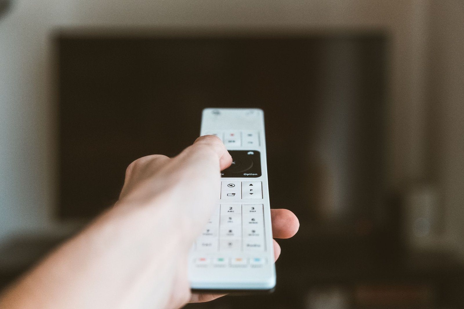 Entering IPTV login details with the remote on a Samsung TV