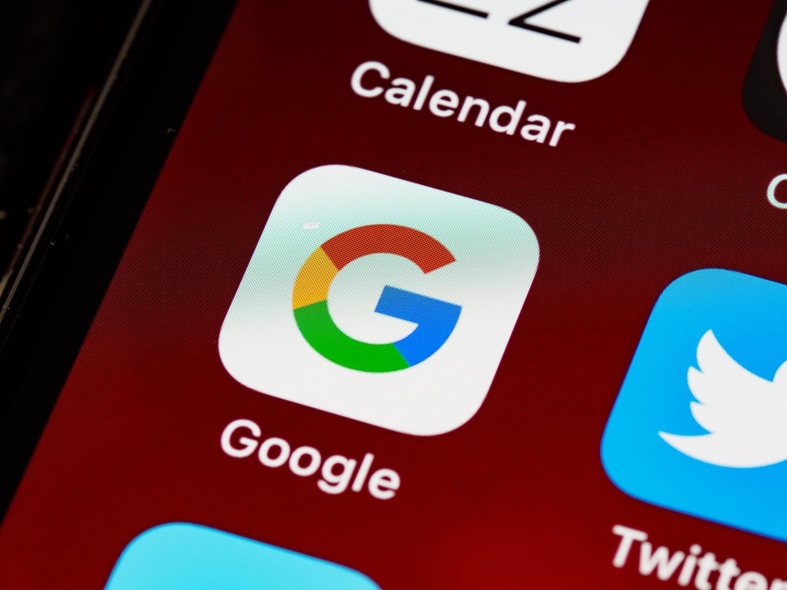 Comparing similar app names in an app store before installing an IPTV player